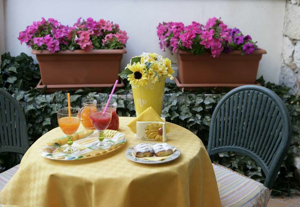 Bed And Breakfast Dionisio Taormina Exterior photo