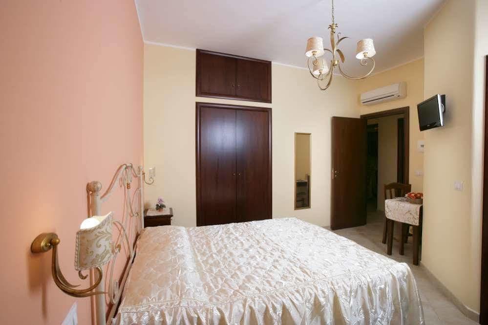 Bed And Breakfast Dionisio Taormina Exterior photo
